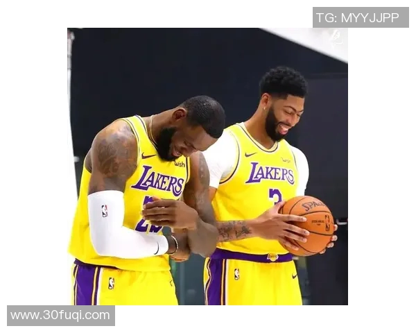 明日独行侠主场战鹈鹕，安东尼-戴维斯与莱夫利持续缺阵