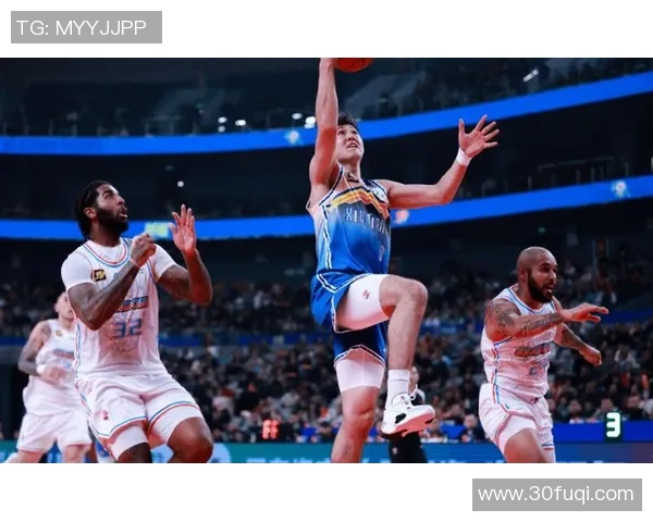 CBA常规赛：吉林男篮力克新疆取得主场两连胜